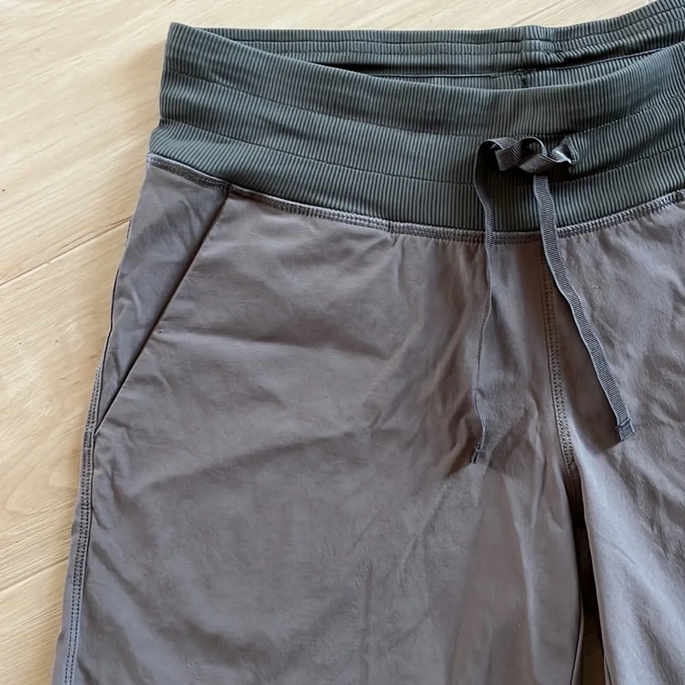 TUFF ATHLETICS WOMENS 5” ATHLETIC SHORTS SIZE SMALL - Picture 3 of 10